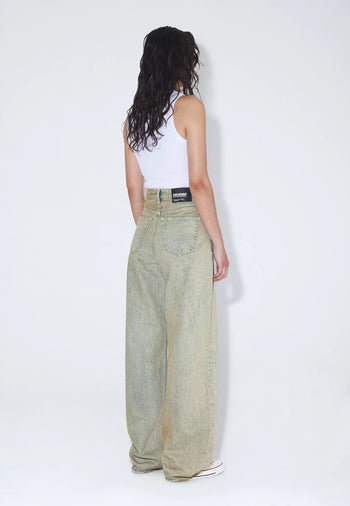 2230101M10_DrDenim_DonnaHighRelaxed_StreamDesert_Main_W2_1