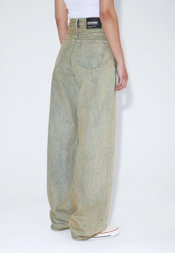 2230101M10_DrDenim_DonnaHighRelaxed_StreamDesert_Main_W4_1