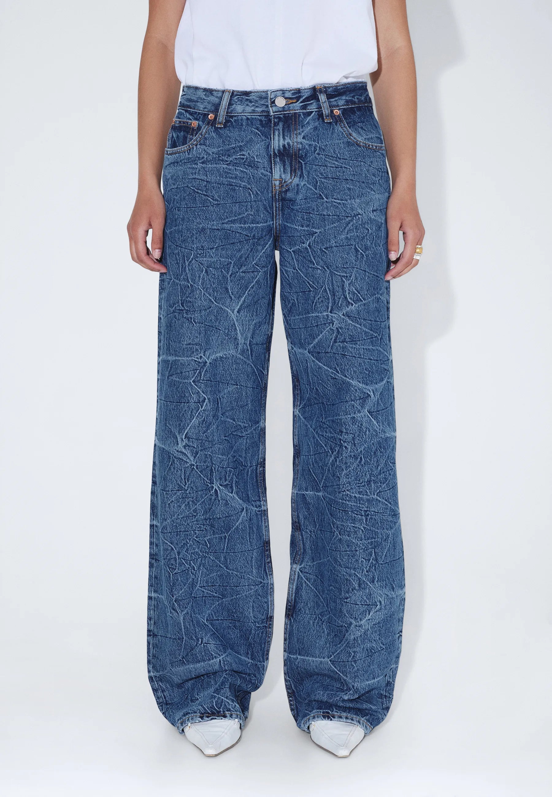 2310103067_DrDenim_HillLowRelaxed_HoneyFun_Main_W3_1