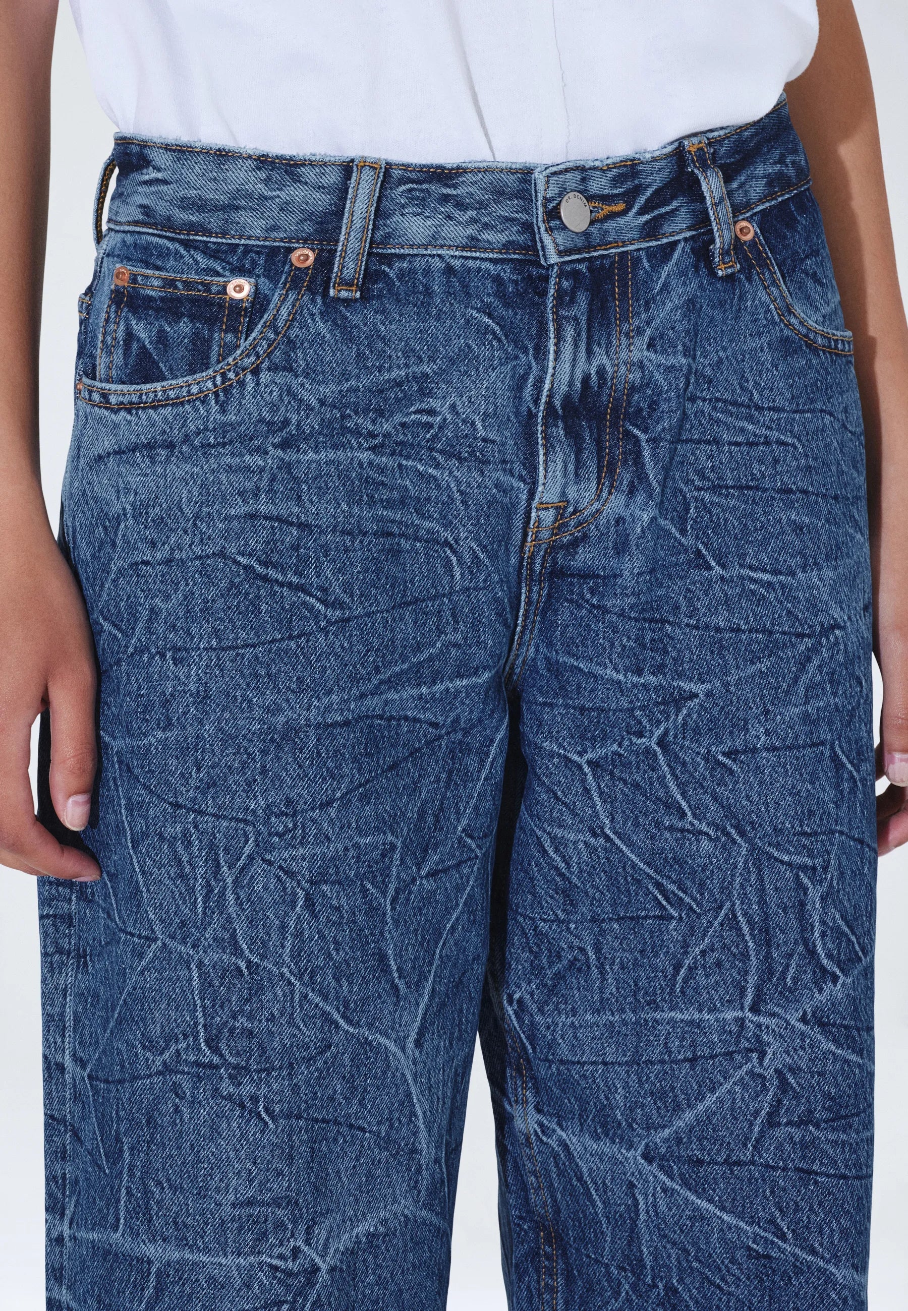 2310103067_DrDenim_HillLowRelaxed_HoneyFun_Main_W5_1