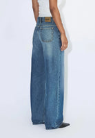 2310103J63_DrDenim_HillLowRelaxed_NovaMidUsed_Main_W4_1