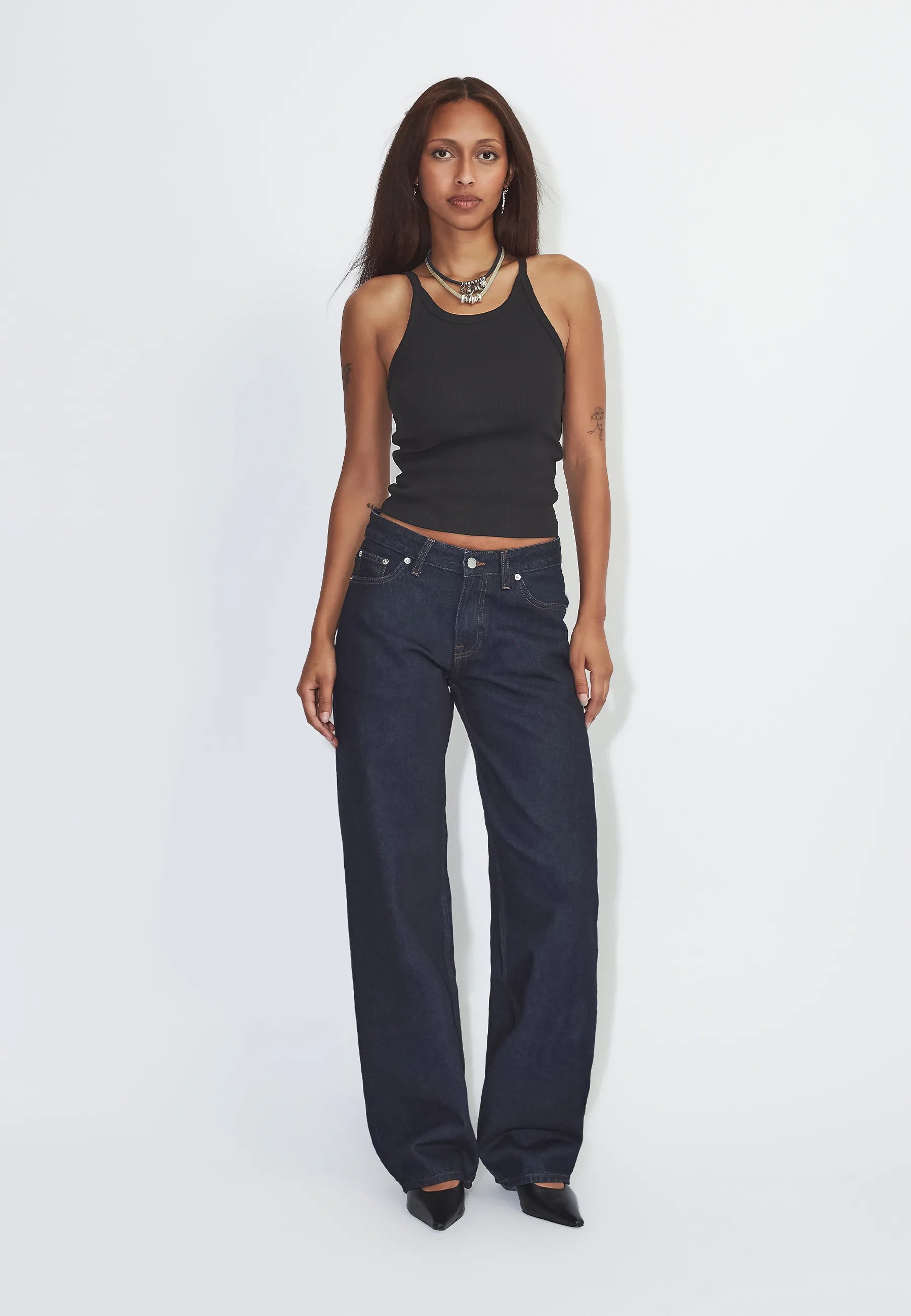 2310103K62_DrDenim_HillLowRelaxed_StreamRinse_Main_W1_2