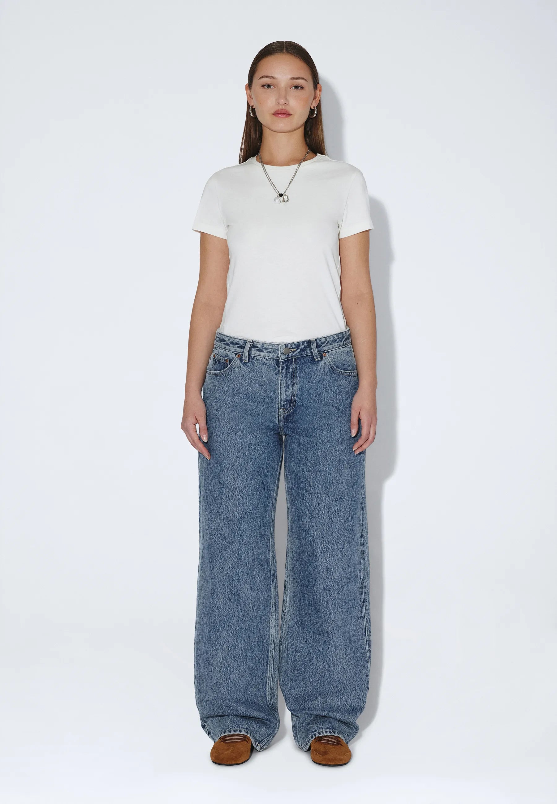 2310103M09_DrDenim_HillLowRelaxed_DriftSkyRetro_main_W1_1