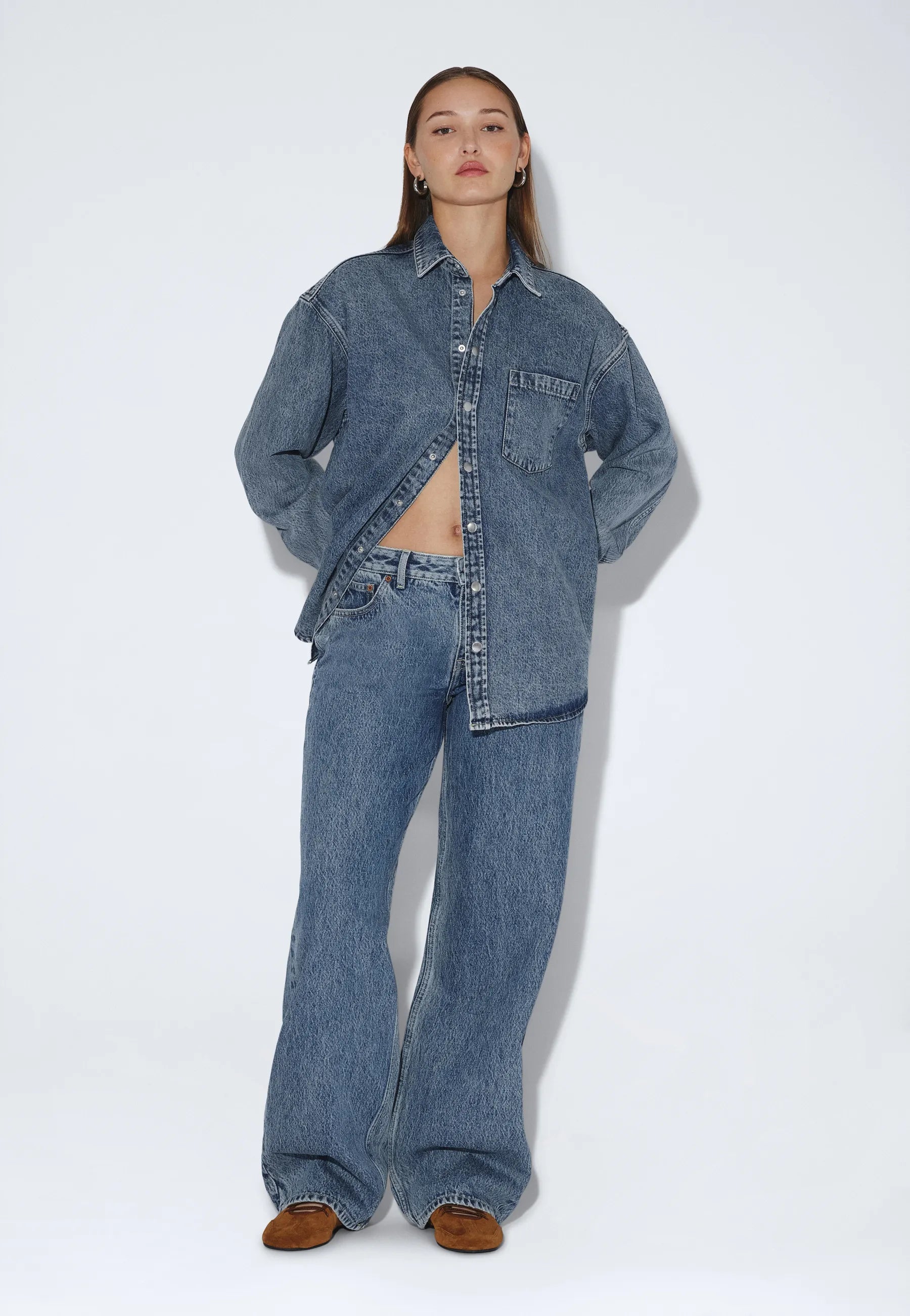 2310103M09_DrDenim_HillLowRelaxed_DriftSkyRetro_main_W1_2