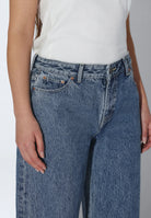 2310103M09_DrDenim_HillLowRelaxed_DriftSkyRetro_main_W5_1