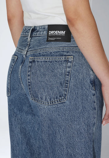 2310103M09_DrDenim_HillLowRelaxed_DriftSkyRetro_main_W5_2