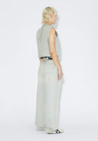 2310103M12_DrDenim_HillLowRelaxed_StreamlightSand_Main_W2_1