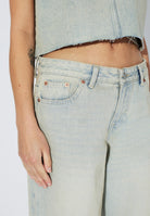 2310103M12_DrDenim_HillLowRelaxed_StreamlightSand_Main_W5_1