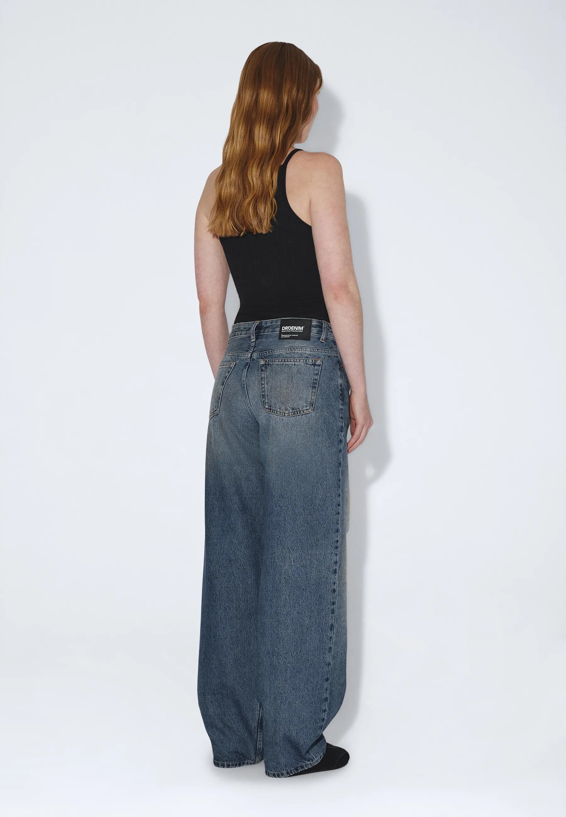 2310103M14_DrDenim_HillLowRelaxed_StreamMidMudStains_main_W2_1
