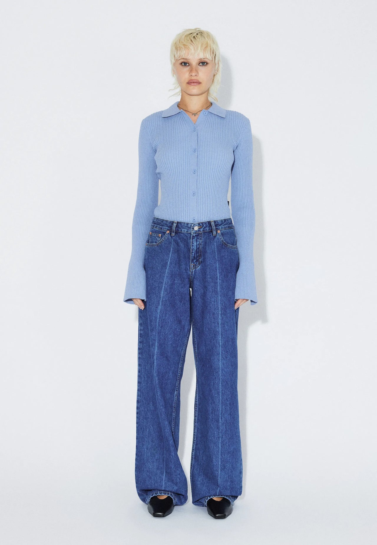 2310103V38_DrDenim_HillLowRelaxed_HazeMidRetroCrease_Main_W1_2