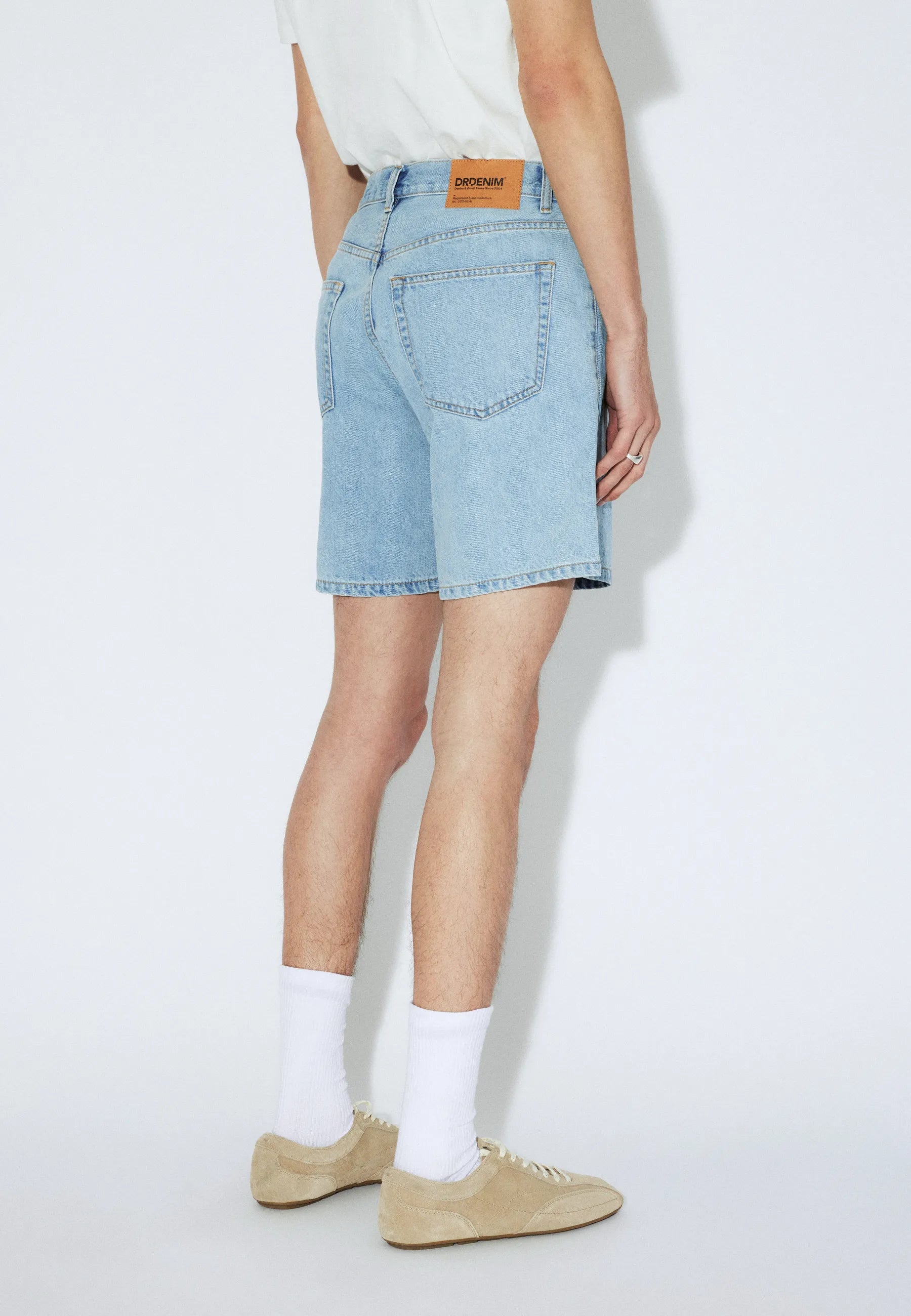 2320101V33_DrDenim_RoanShorts_HazeLightRetro_Main_M4_1