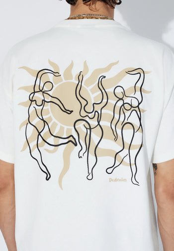 2411115BG3_DrDenim_TrooperTee_OffWhiteDance_Main_M5_2