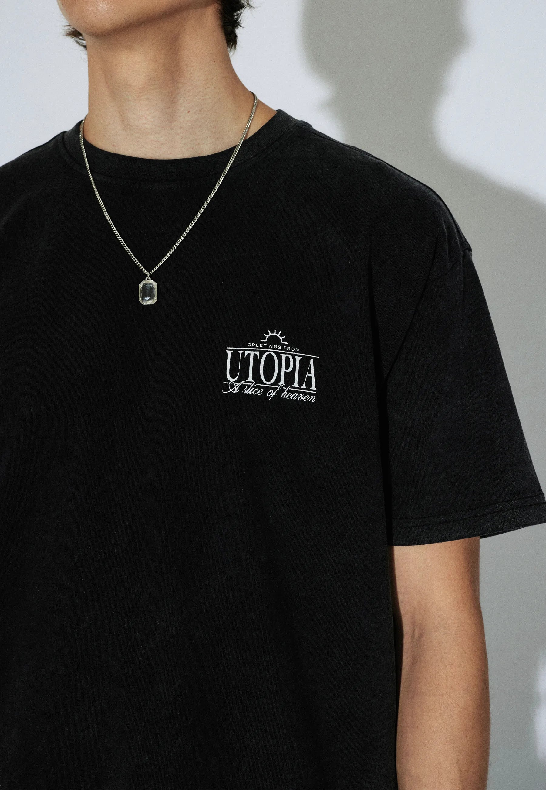 2411115BG4_DrDenim_TrooperTee_WashedBlackUtopia_Main_M5_1