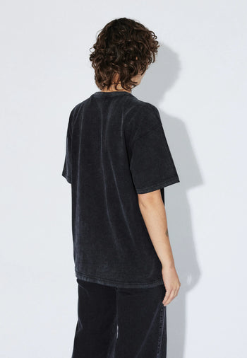 2411115BG4_DrDenim_TrooperTee_WashedBlackUtopia_Main_W4_1