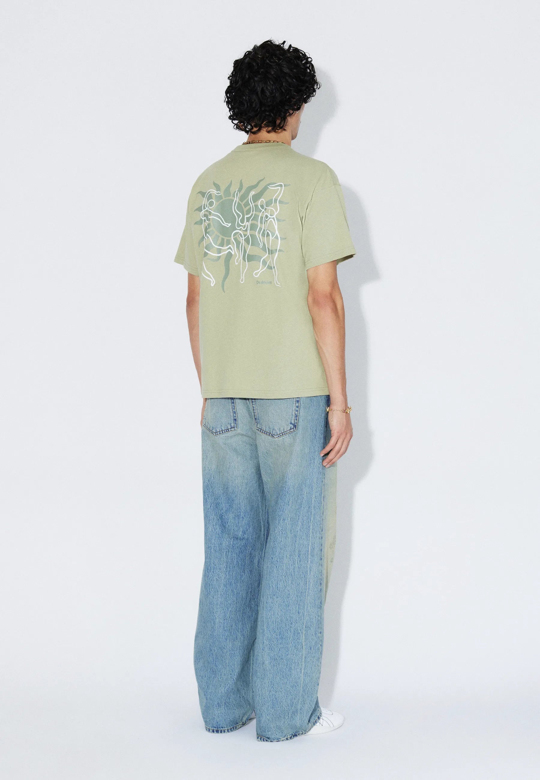 2411115BG6_DrDenim_TrooperTee_LTGreenDance_Main_M2_1