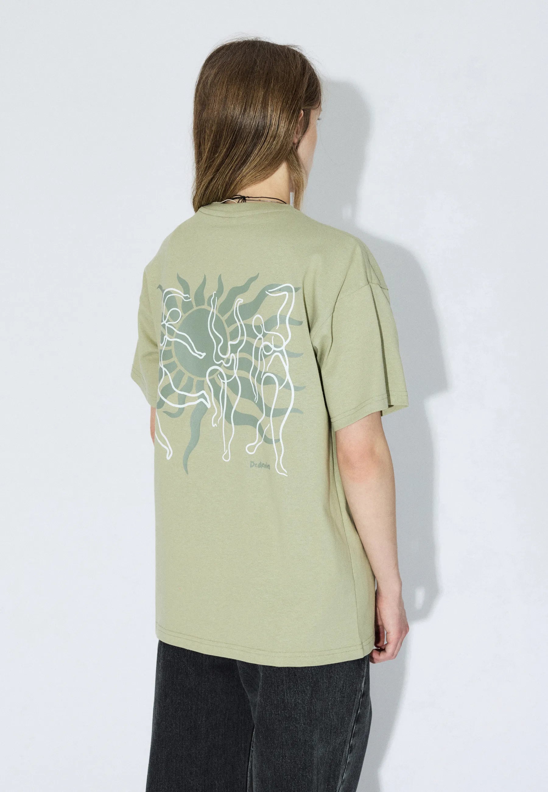 2411115BG6_DrDenim_TrooperTee_LtGreenDance_Main_W4_1