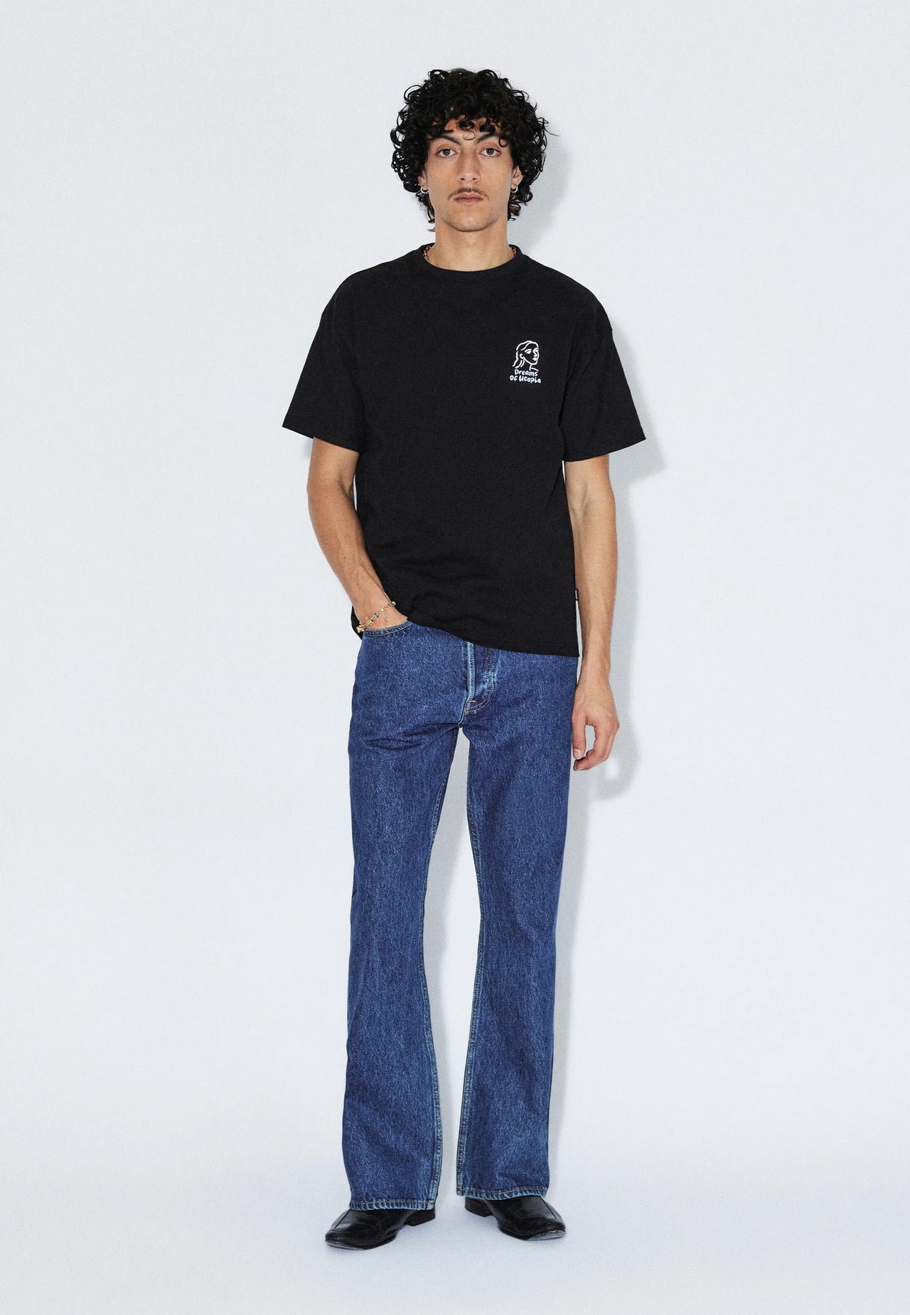 2411115BG7_DrDenim_TrooperTee_BlackDraw_Main_M1_1