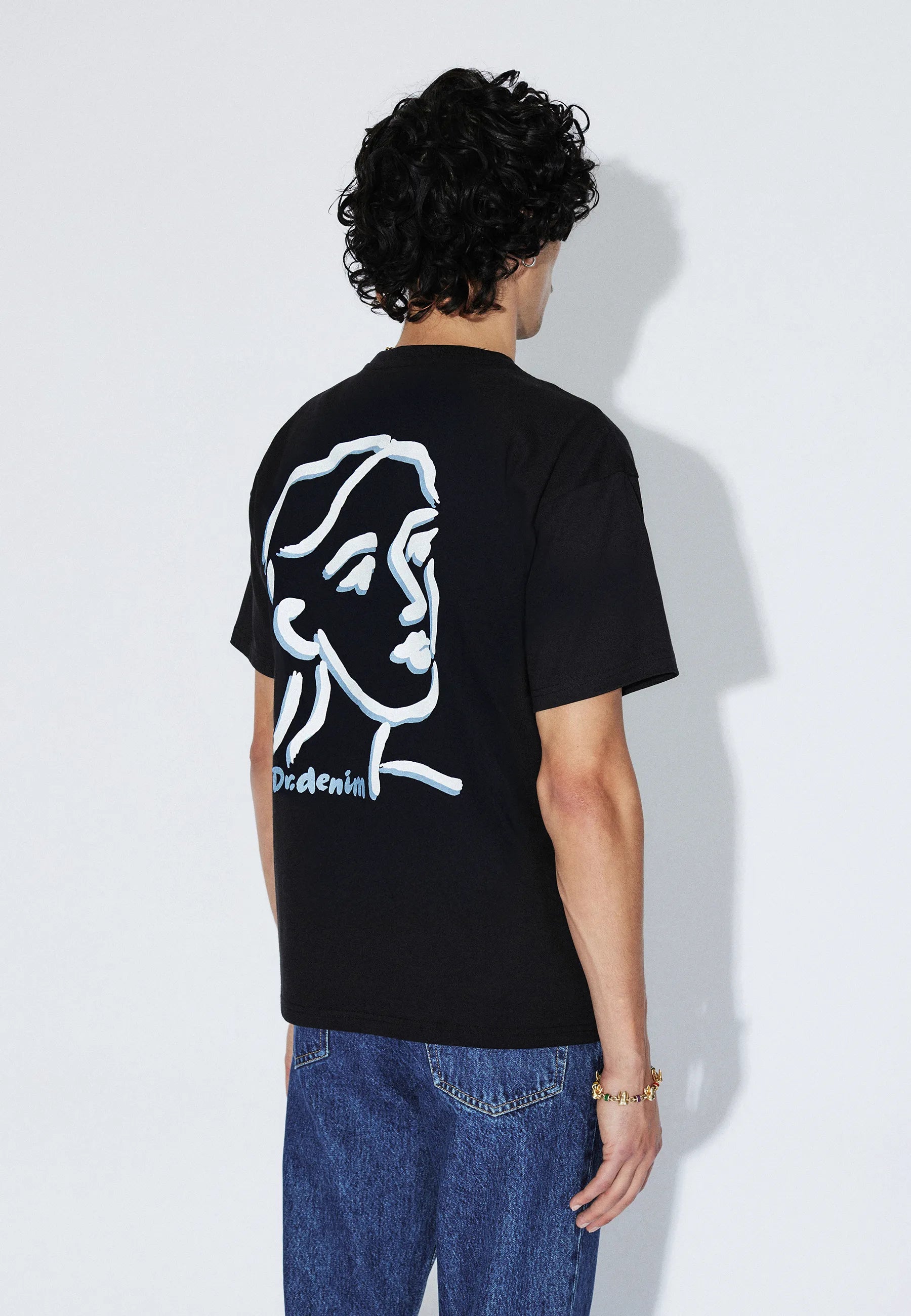2411115BG7_DrDenim_TrooperTee_BlackDraw_Main_M4_1