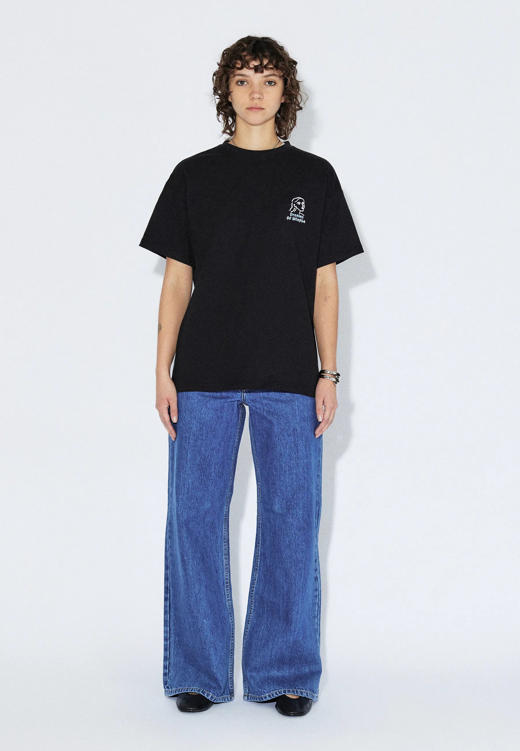 2411115BG7_DrDenim_TrooperTee_BlackDraw_Main_W1_1