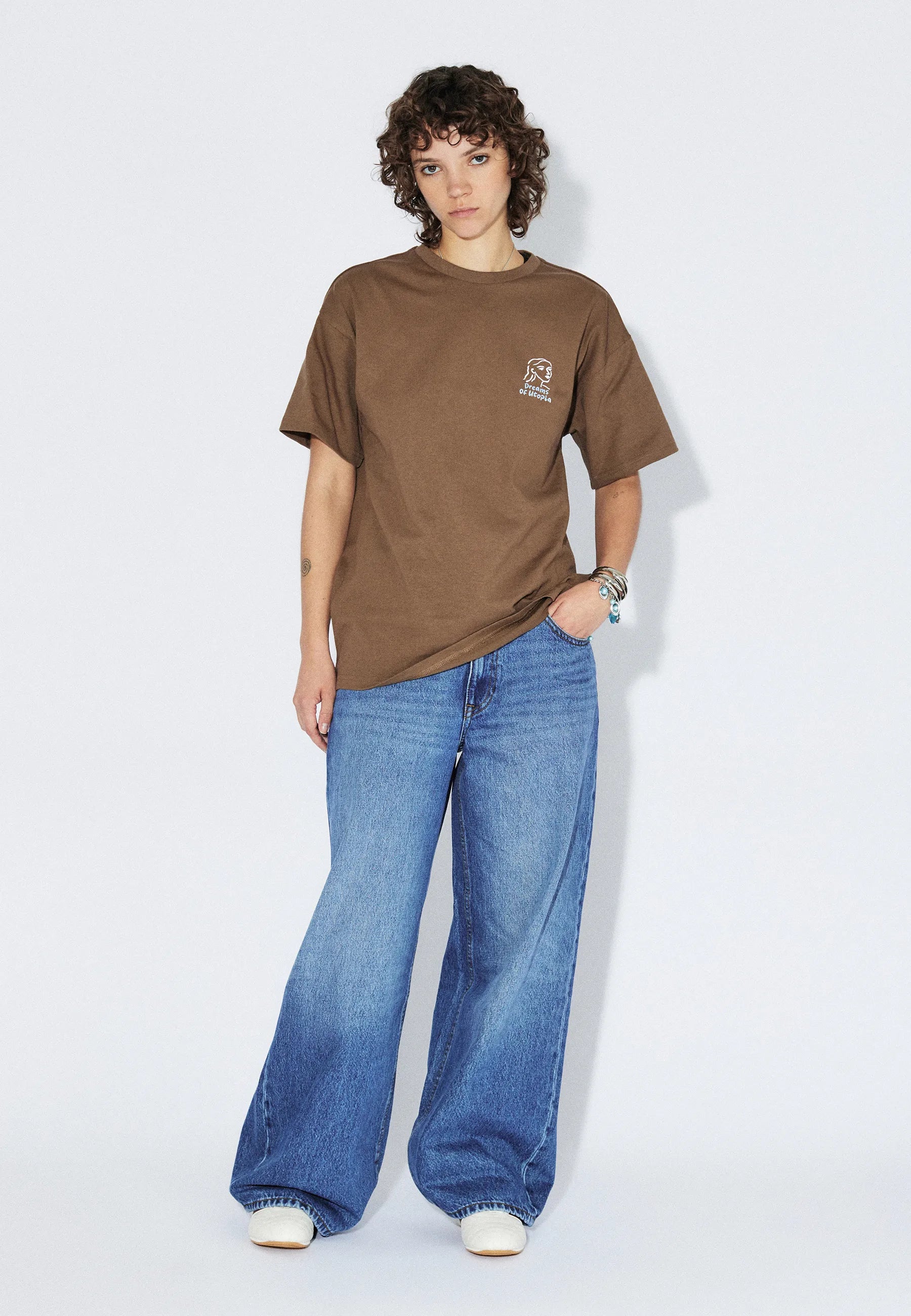 2411115BG8_DrDenim_TrooperTee_BrownDraw_Main_W1_3