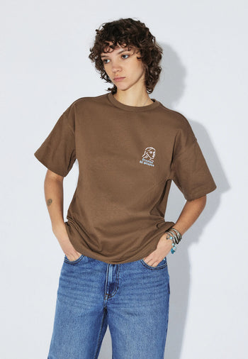 2411115BG8_DrDenim_TrooperTee_BrownDraw_Main_W3_2