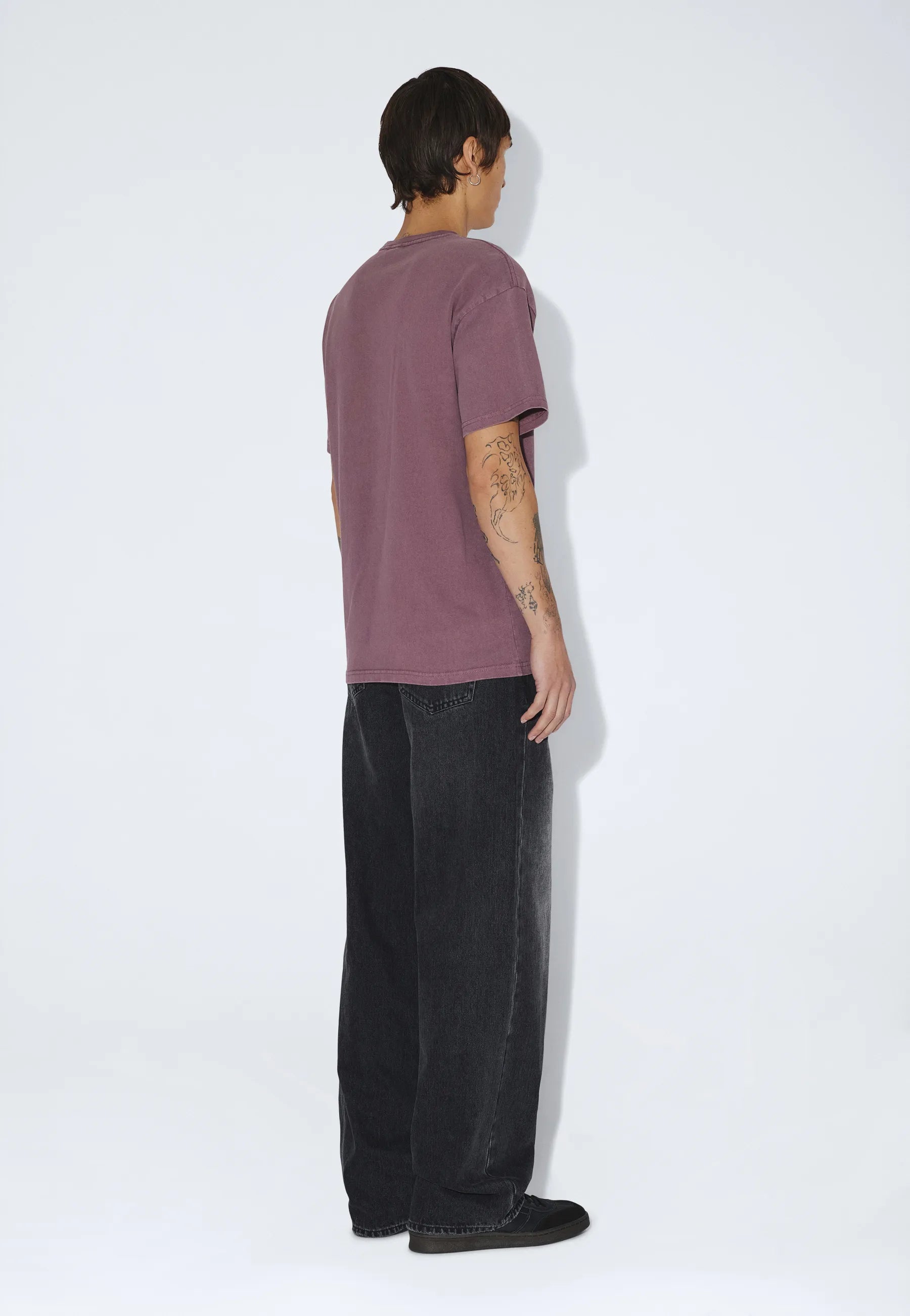 2411115BP2_DrDenim_TrooperTee_AubergineOverdye_main_M2_1