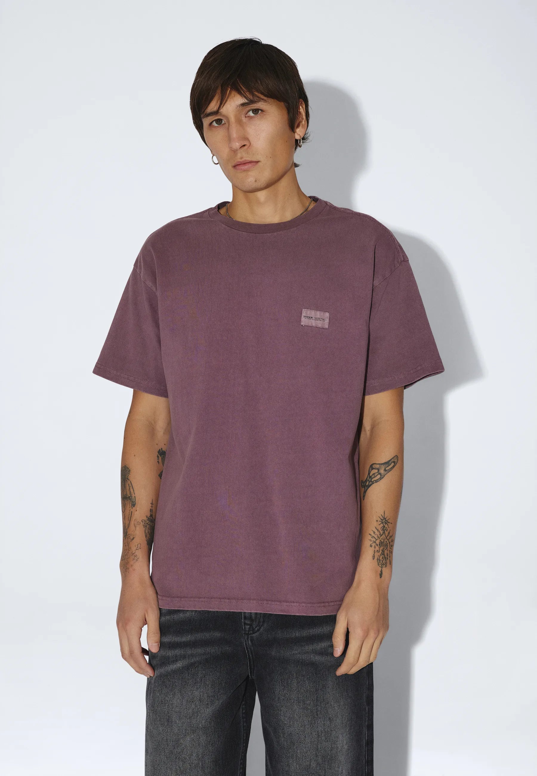 2411115BP2_DrDenim_TrooperTee_AubergineOverdye_main_M3_2