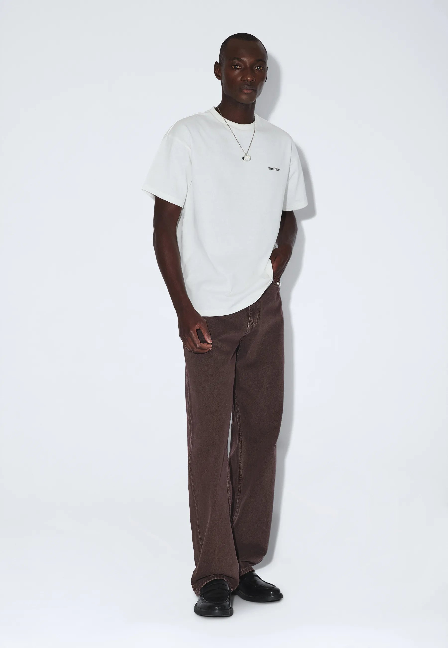 2411115BR6_DrDenim_TrooperTee_OffWhiteBloom_main_M1_2