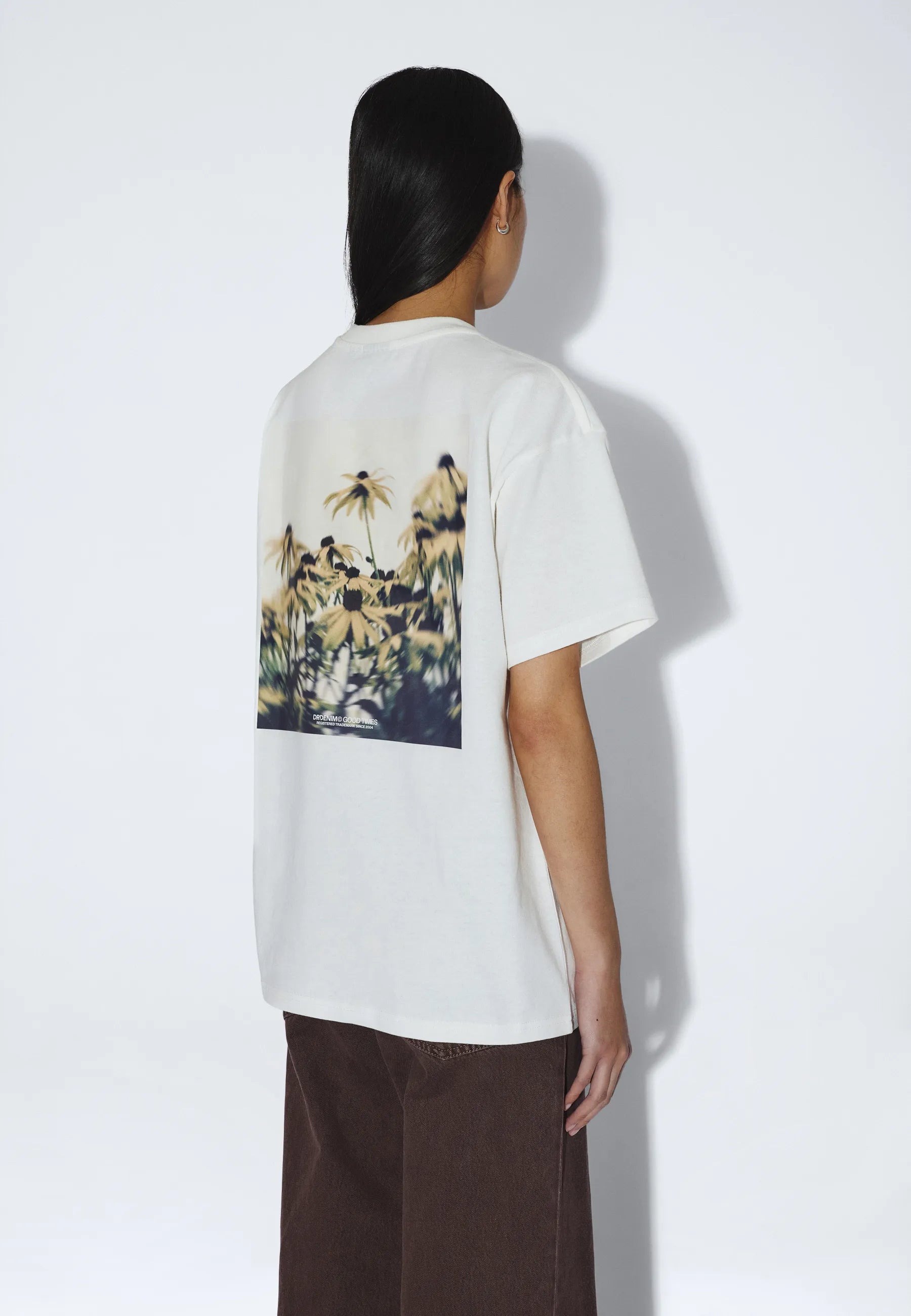 2411115BR6_DrDenim_TrooperTee_OffWhiteBloom_main_W4_1