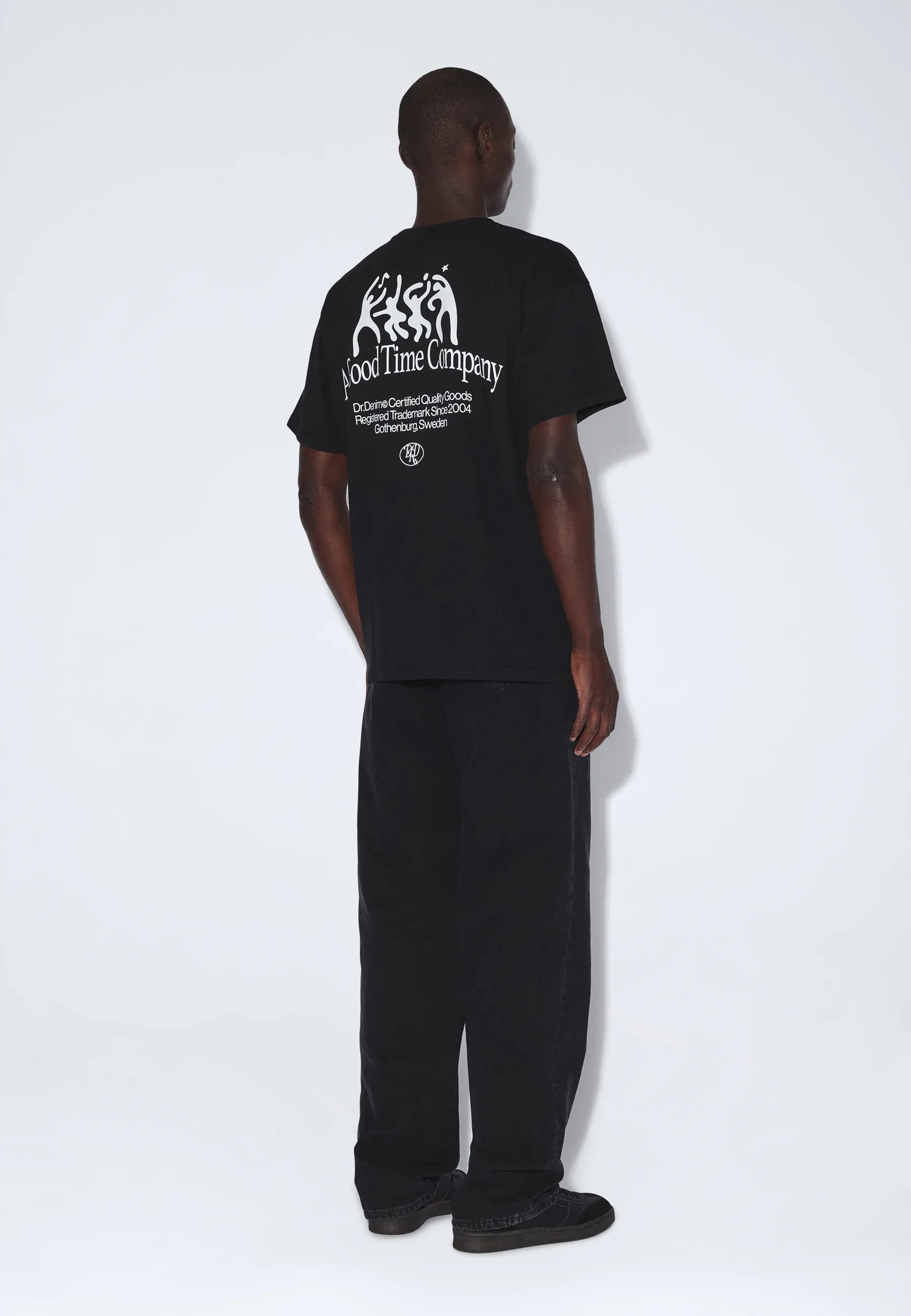 2411115BS6_DrDenim_TrooperTee_BlackTime_main_M2_1