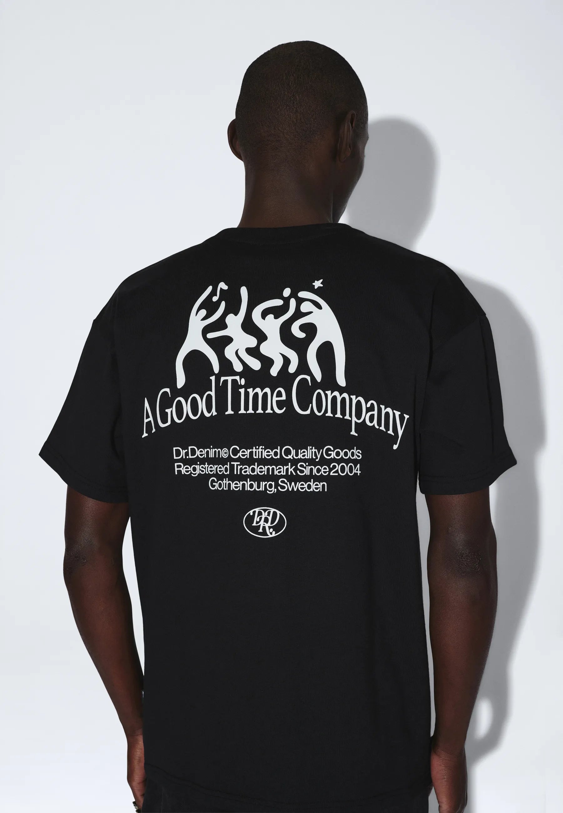 2411115BS6_DrDenim_TrooperTee_BlackTime_main_M5_2