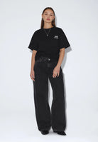2411115BS6_DrDenim_TrooperTee_BlackTime_main_W1_4
