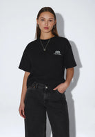 2411115BS6_DrDenim_TrooperTee_BlackTime_main_W3_1