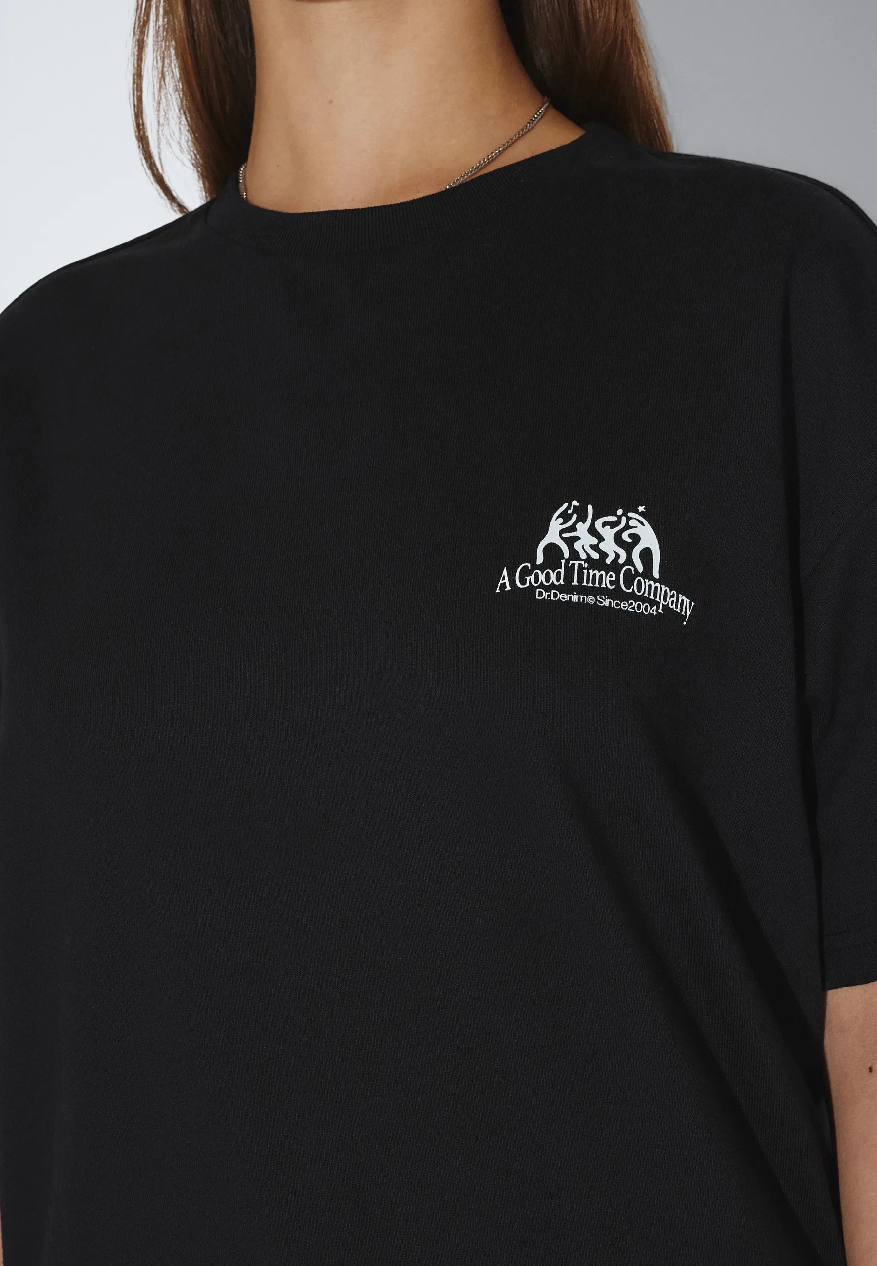 2411115BS6_DrDenim_TrooperTee_BlackTime_main_W5_1