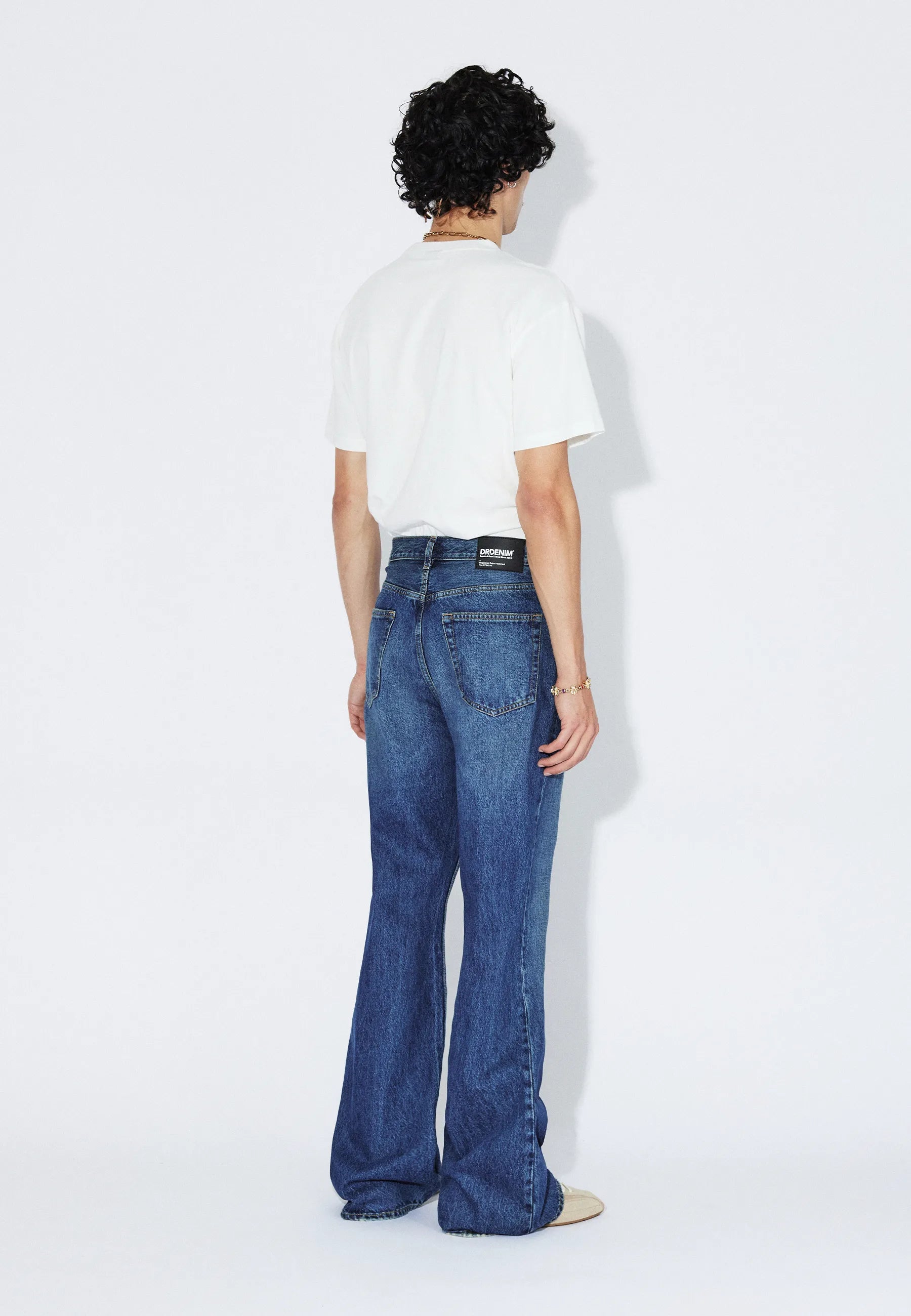 2430107L97_DrDenim_RiftWideBootcut_StreamDarkFadeVintage_Main_M2_1
