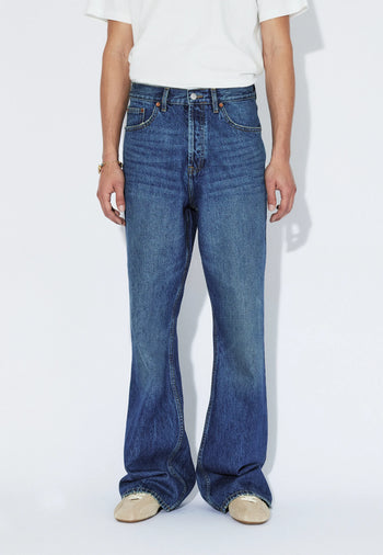 2430107L97_DrDenim_RiftWideBootcut_StreamDarkFadeVintage_Main_M3_1