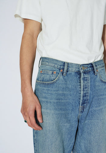 2430107M02_DrDenim_RiftWideBootcut_DriftSkyUsed_Main_M5_1