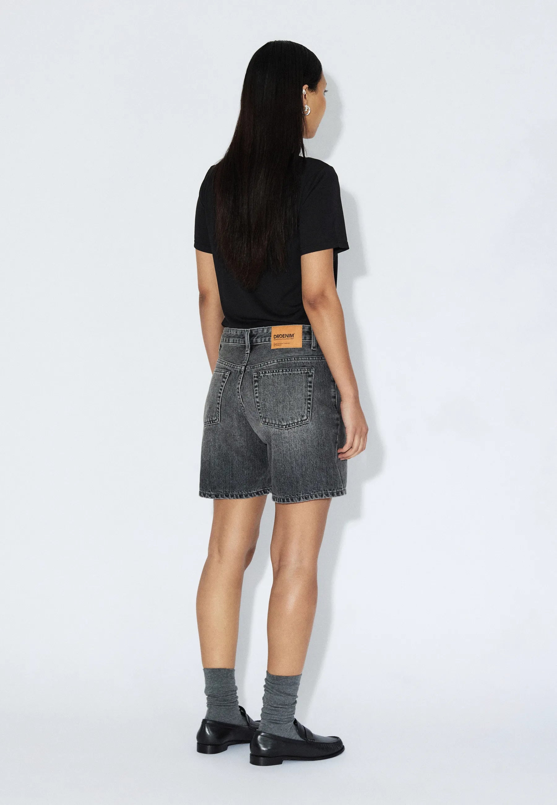 2430112184_DrDenim_HillShorts_MidGreyUsed_Main_W2_1