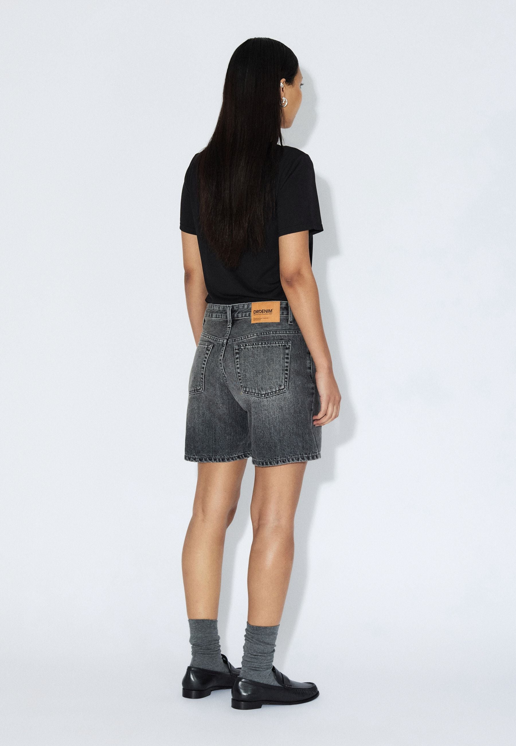 2430112184_DrDenim_HillShorts_MidGreyUsed_Main_W2_1