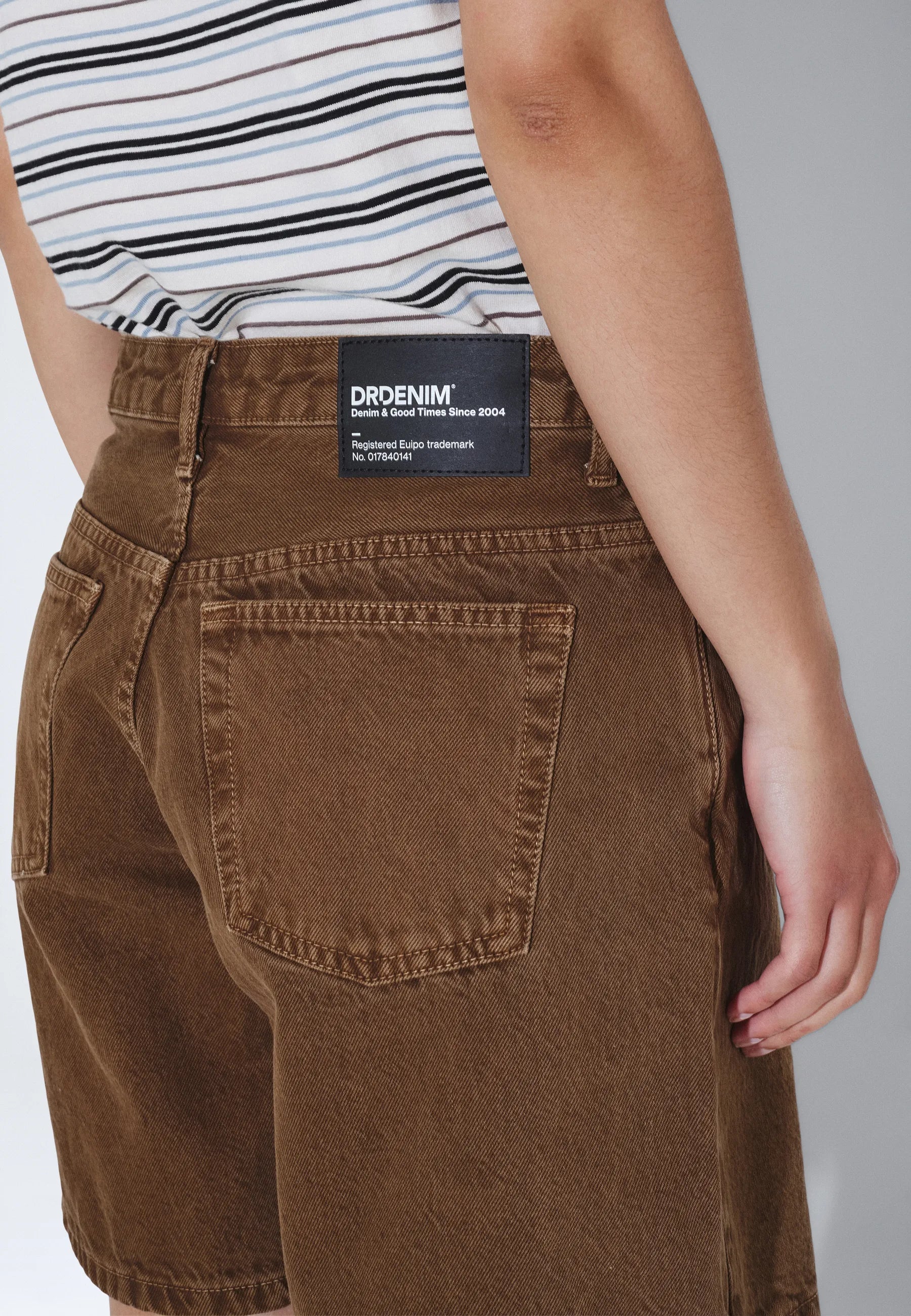 2430112596_DrDenim_HillShorts_WashedTeak_Main_W5_2