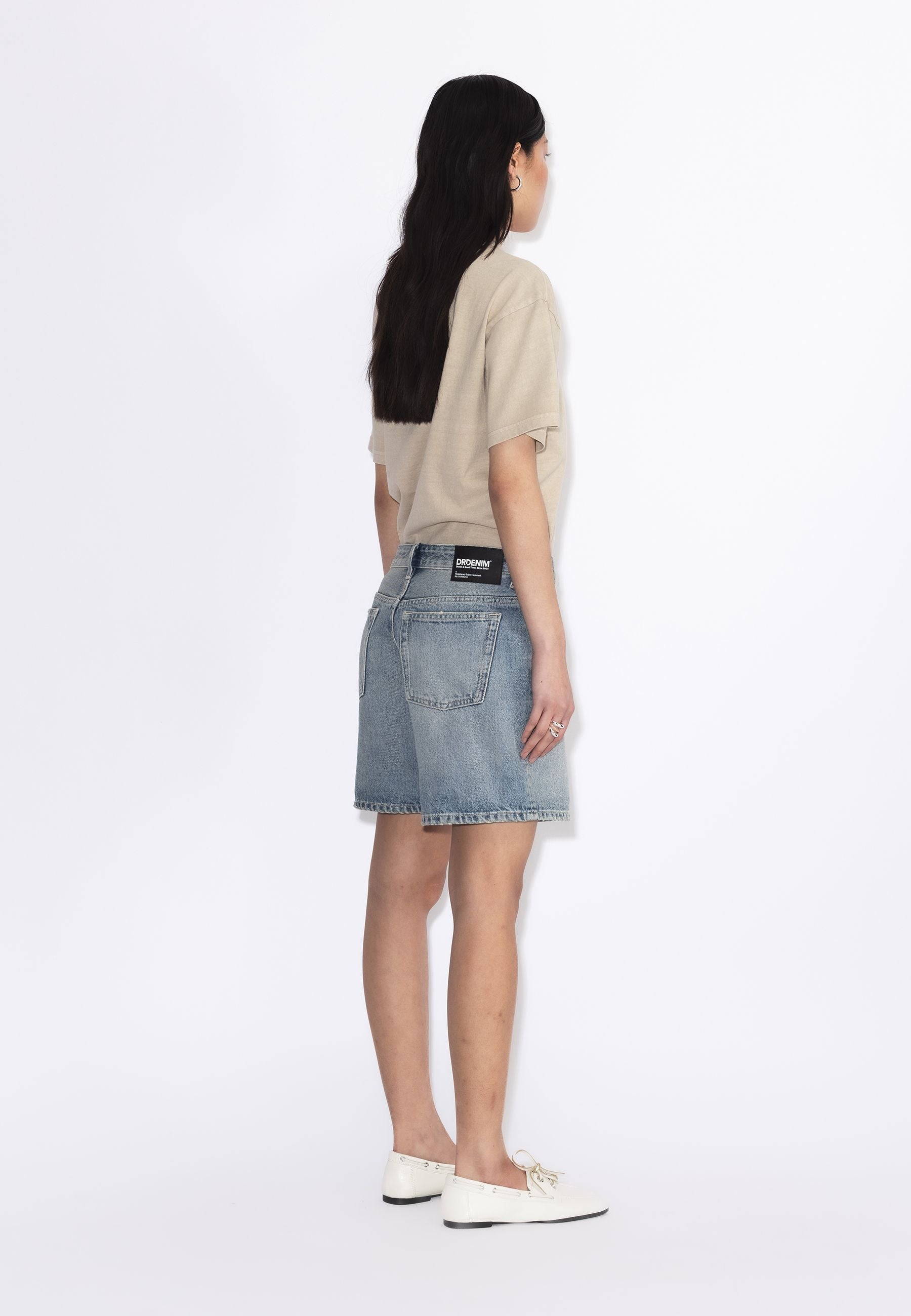 2430112M01_DrDenim_HillShorts_DriftLightUsed_Main_W2_1