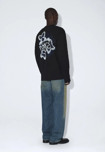 2431103BO4_DrDenim_CaidenLongsleeve_BlackCircleFlower_main_M2_1
