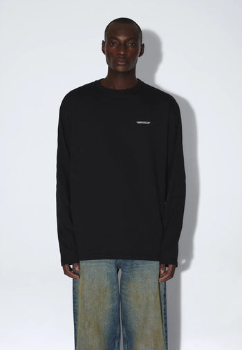 2431103BO4_DrDenim_CaidenLongsleeve_BlackCircleFlower_main_M3_1