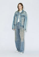 2431104L95_DrDenim_JoeyTruckerJacket_StreamSkyAged_Main_W1_2