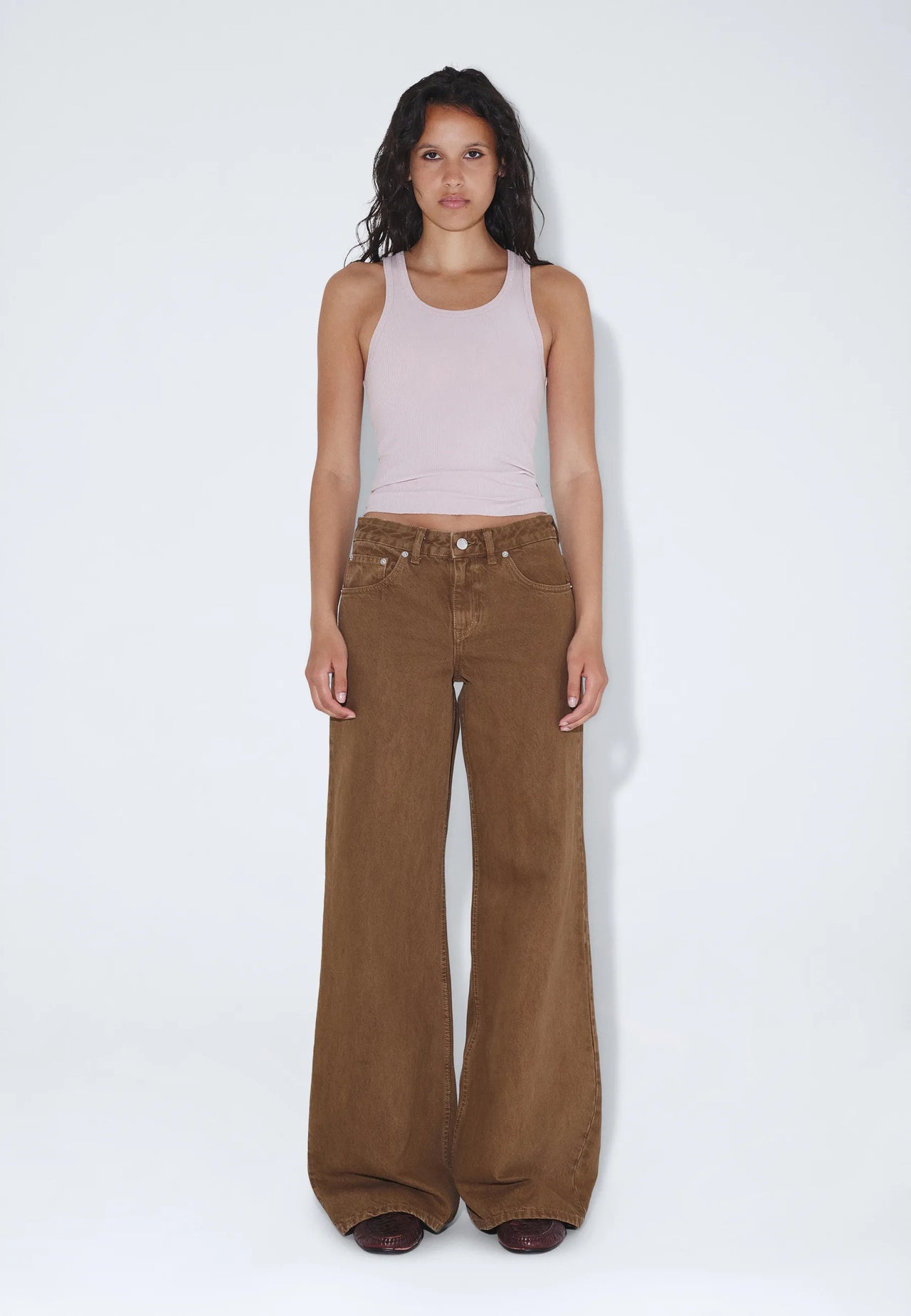 2510101596_DrDenim_RhueLowWide_WashedTeak_Main_W1_1