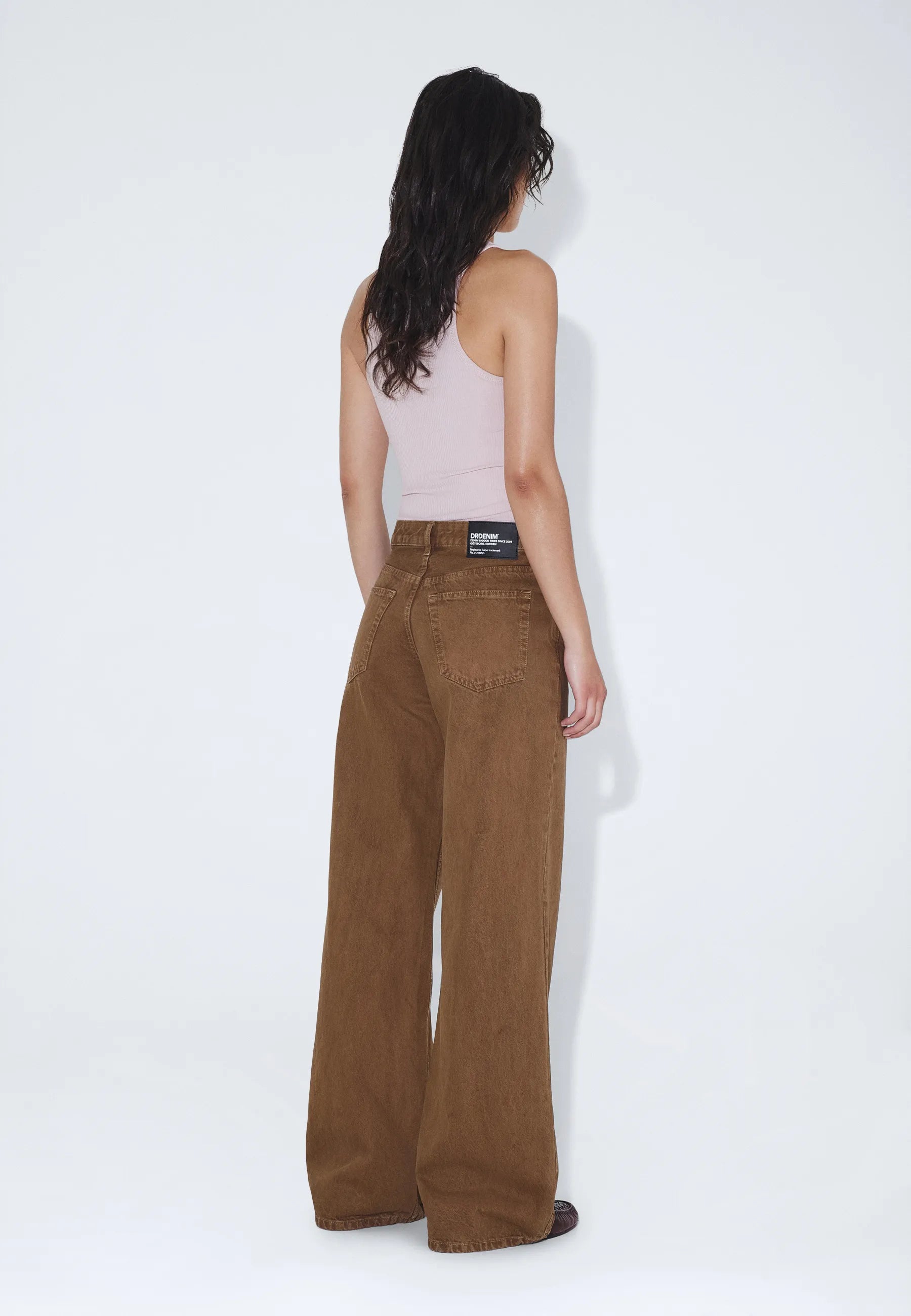 2510101596_DrDenim_RhueLowWide_WashedTeak_Main_W2_1