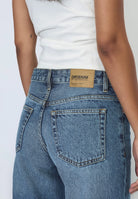2510101J63_DrDenim_RhueLowWide_NovaMidUsed_Main_W5_2