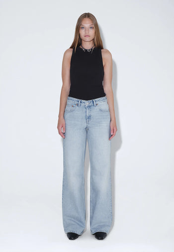 2510101M08_DrDenim_RhueLowWide_DriftPaleUsed_Main_W1_3
