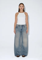 2510101M15_DrDenim_RhueLowWide_StreamSkyFadeVintage_main_W1_1