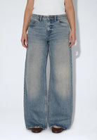 2510101M15_DrDenim_RhueLowWide_StreamSkyFadeVintage_main_W3_1